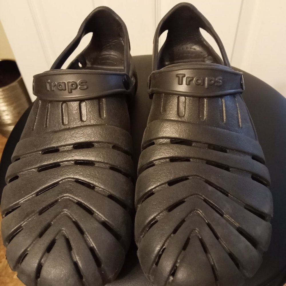 Traps Shoes Size 9 Worn Once Black - Picture 5 of 12